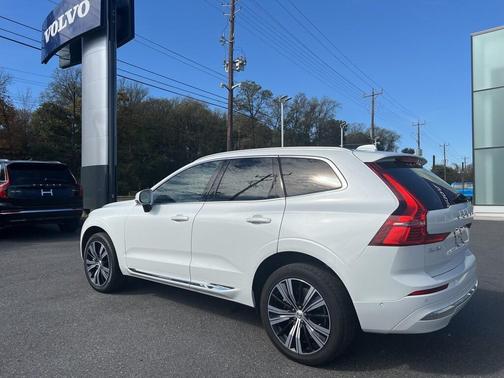 2022 Volvo XC60 B6 Inscription