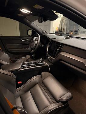 2025 Volvo XC60 Plug-In Hybrid T8 Polestar Engineered