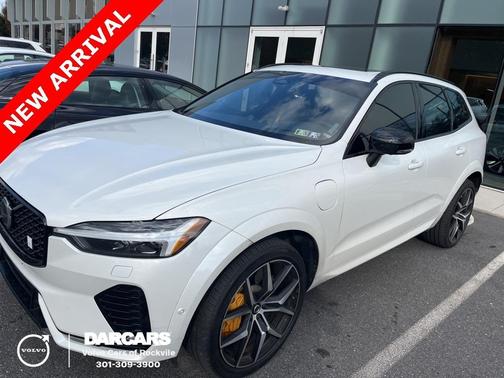 2025 Volvo XC60 Plug-In Hybrid T8 Polestar Engineered