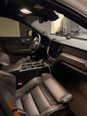 2025 Volvo XC60 Plug-In Hybrid T8 Polestar Engineered