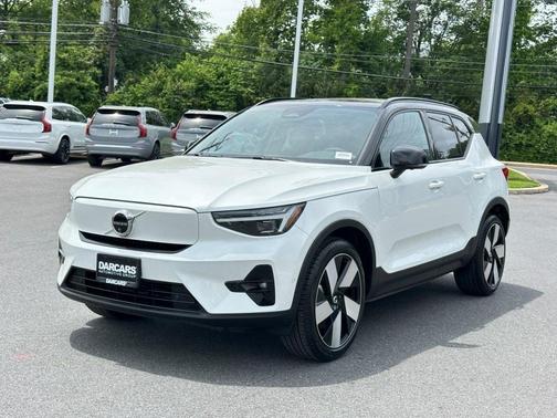2024 Volvo XC40 Recharge Pure Electric Twin Plus
