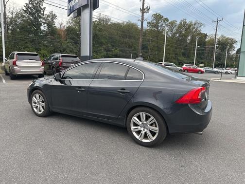2013 Volvo S60 T5 Platinum