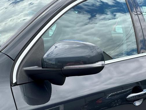 2013 Volvo S60 T5 Platinum