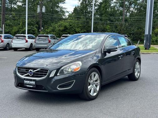 2013 Volvo S60 T5 Platinum