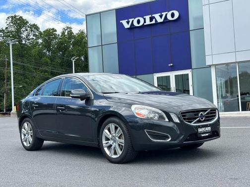 2013 Volvo S60 T5 Platinum