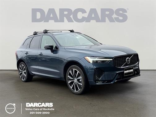 2023 Volvo XC60 B5 Ultimate Dark Theme