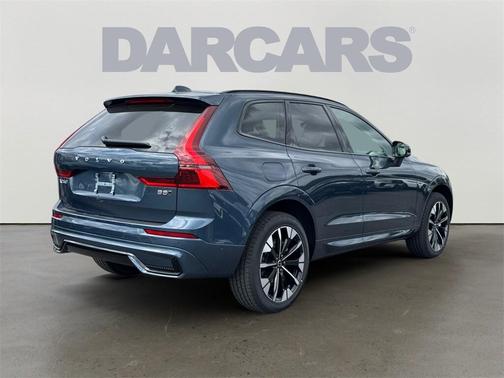 2026 Volvo XC60 B5 Ultra