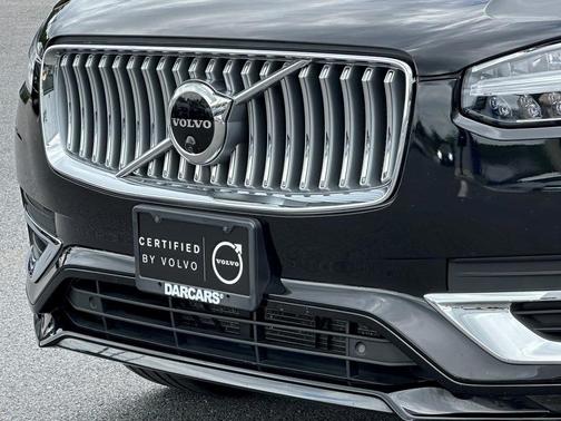 2023 Volvo XC90 B5 Plus