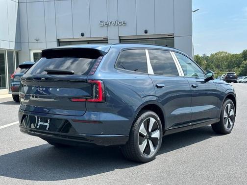 2025 Volvo EX90 Twin Motor Plus