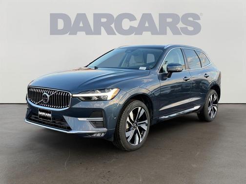 2023 Volvo XC60 B5 Ultimate Bright Theme