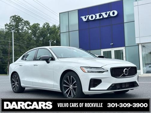 2024 Volvo S60 Recharge Plug-In Hybrid T8 Plus Dark Theme