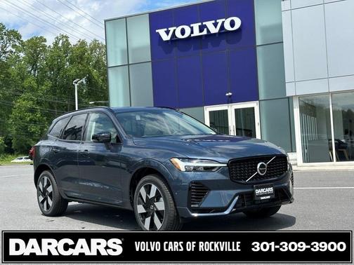 2025 Volvo XC60 Plug-In Hybrid T8 Plus