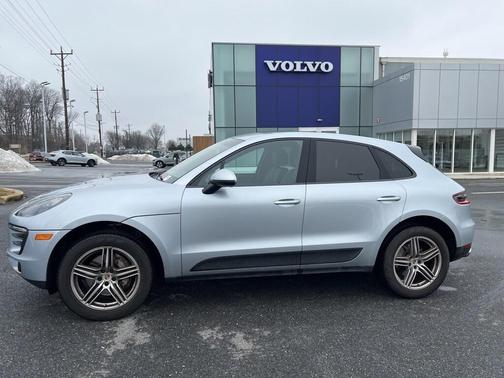 2016 Porsche Macan S