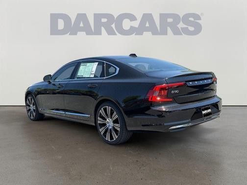 Onyx Black Metallic 2023 Volvo S90 B6 Ultimate