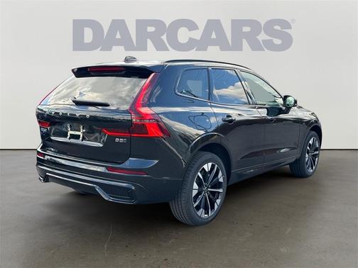 2026 Volvo XC60 B5 Ultra