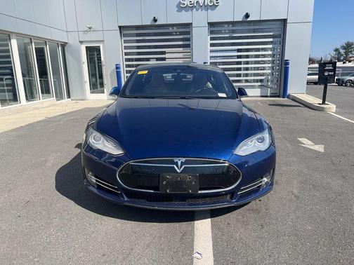 2015 Tesla Model S 70D