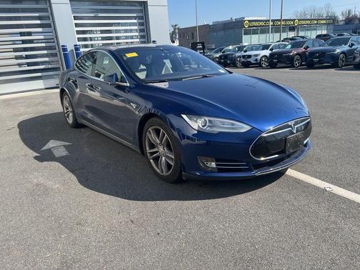 2015 Tesla Model S 70D