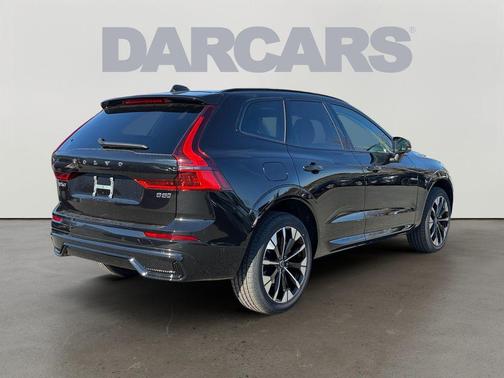 2026 Volvo XC60 B5 Ultra