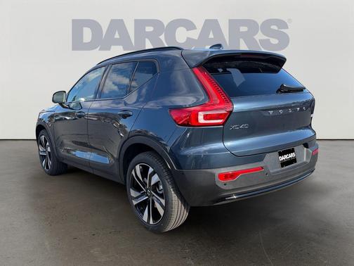 2026 Volvo XC40 B5 Ultra