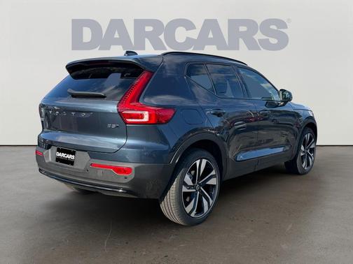 2026 Volvo XC40 B5 Ultra