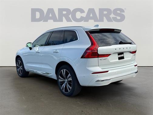 2023 Volvo XC60 B5 Ultimate Bright Theme