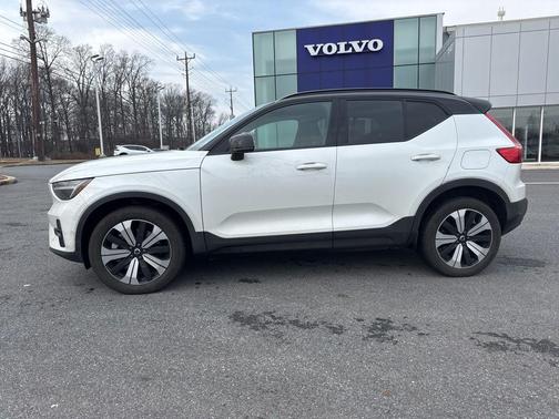 2023 Volvo XC40 Recharge Pure Electric Twin Plus