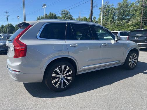 Silver 2023 Volvo XC90 B6 Plus 6-Seater