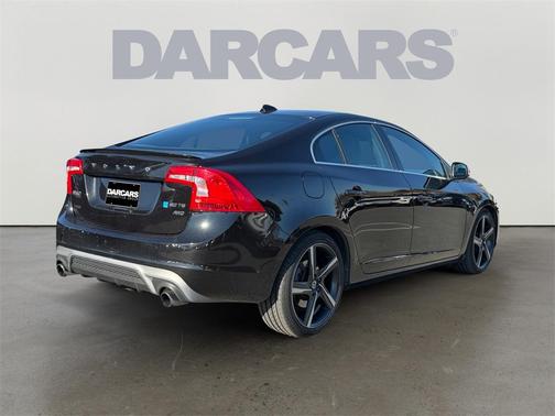 2016 Volvo S60 T6 R-Design Premier