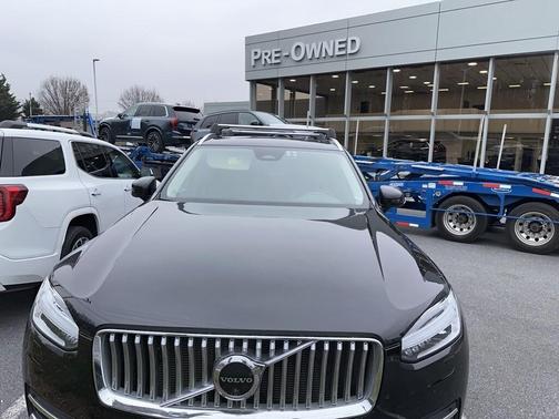 2023 Volvo XC90 B6 Plus 6-Seater