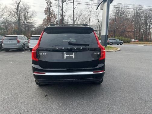 2023 Volvo XC90 B6 Plus 6-Seater