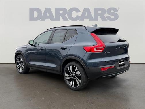 2026 Volvo XC40 B5 Ultra