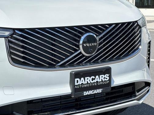 2025 Volvo XC90 Plug-In Hybrid T8 Plus 7-Seater