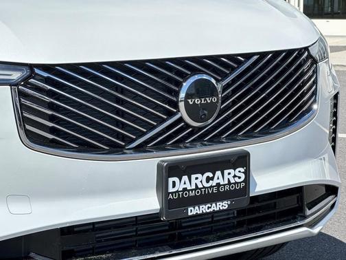 2025 Volvo XC90 Plug-In Hybrid T8 Plus 7-Seater