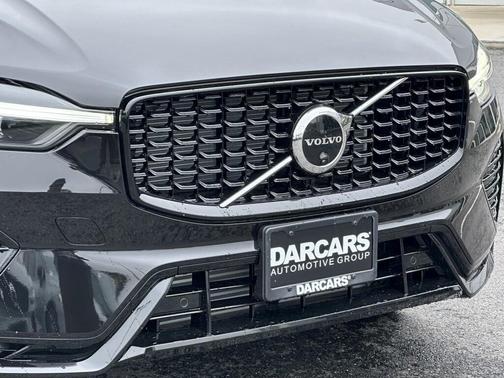2025 Volvo XC60 Plug-In Hybrid T8 Plus