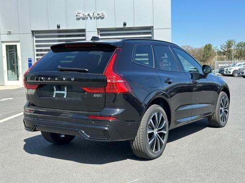 2025 Volvo XC60 B5 Ultra