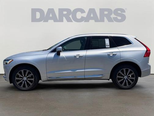 Bright Silver Metallic 2021 Volvo XC60 T5 Inscription