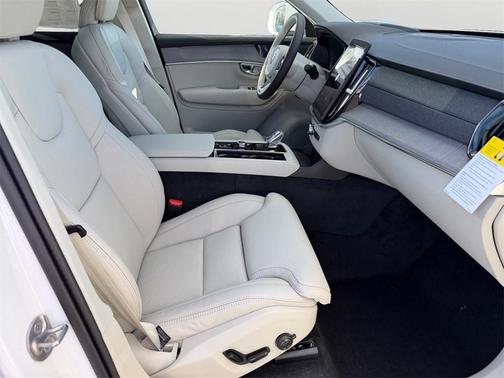 2026 Volvo XC90 B6 Ultra 7-Seater