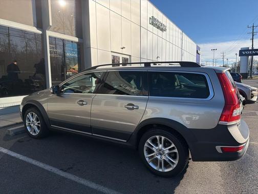 2016 Volvo XC70 T5 Premier
