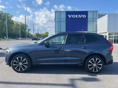 Denim Blue Metallic 2023 Volvo XC60 B5 Plus Dark Theme