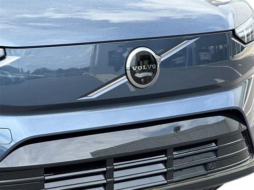 2025 Volvo EX90 Twin Motor Plus