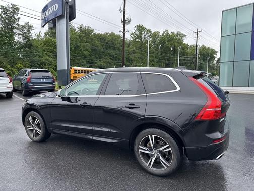 2019 Volvo XC60 T5 R-Design