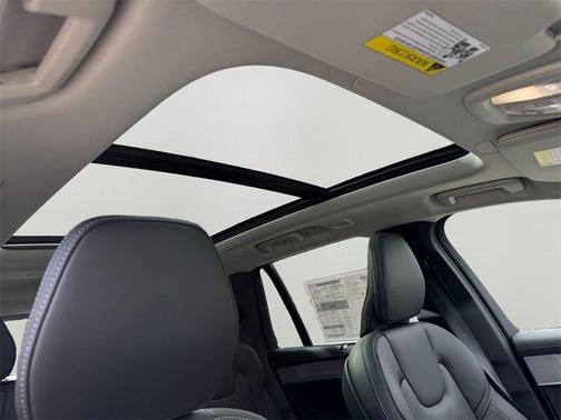 2026 Volvo XC90 B6 Ultra 7-Seater