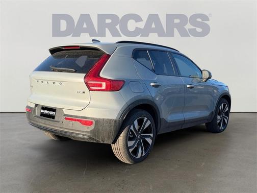 2026 Volvo XC40 B5 Ultra