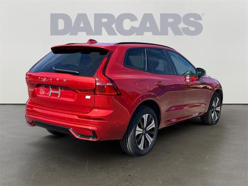 2024 Volvo XC60 Recharge Plug-In Hybrid T8 Plus Dark Theme