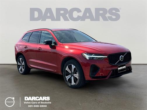 2024 Volvo XC60 Recharge Plug-In Hybrid T8 Plus Dark Theme