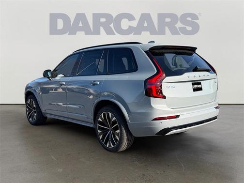 2026 Volvo XC90 Plug-In Hybrid T8 Ultra Dark Theme 6-Seater