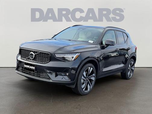 2026 Volvo XC40 B5 Ultra