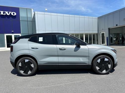2025 Volvo EX30 Twin Motor Plus