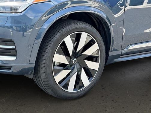 2023 Volvo XC90 Recharge Plug-In Hybrid T8 Ultimate 6-Seater