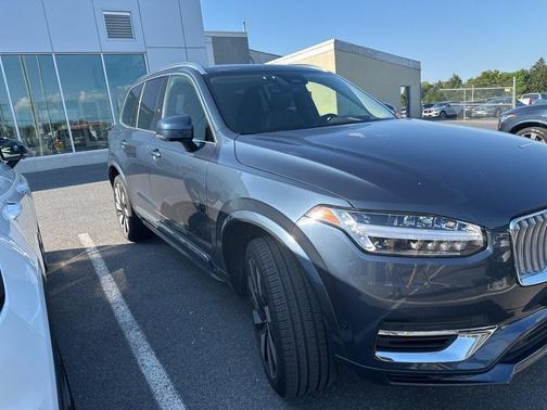 2023 Volvo XC90 Recharge Plug-In Hybrid T8 Ultimate 6-Seater